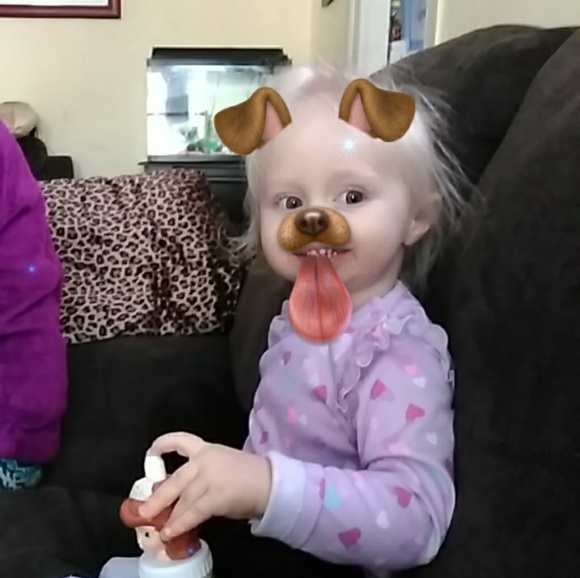 Meet your Posher, Adrianna - Picture 3 of 4